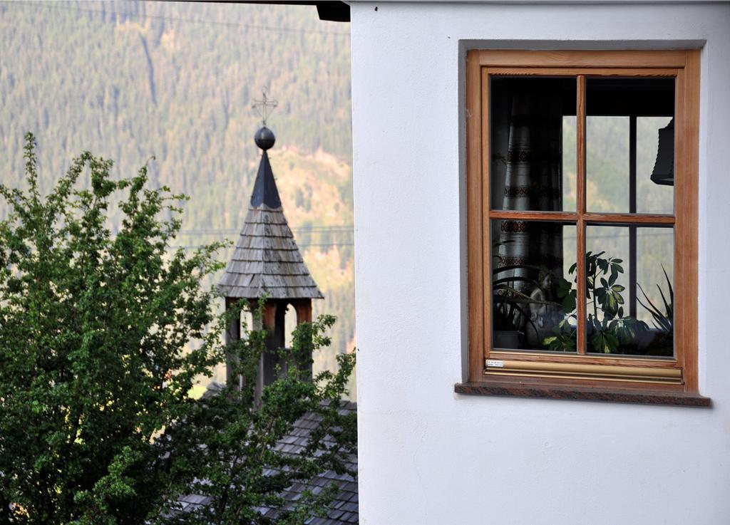 Hotel Kompatscherhof Luson Exterior foto
